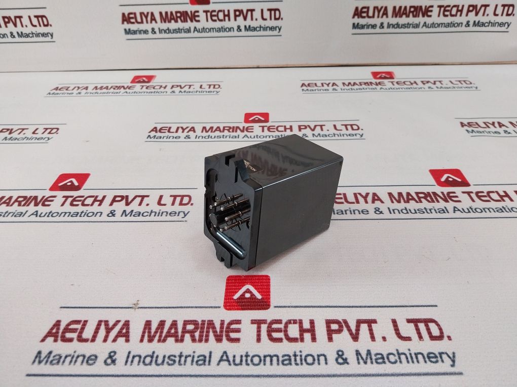 Omron Stp-nm Subminy Timer 100 Vac