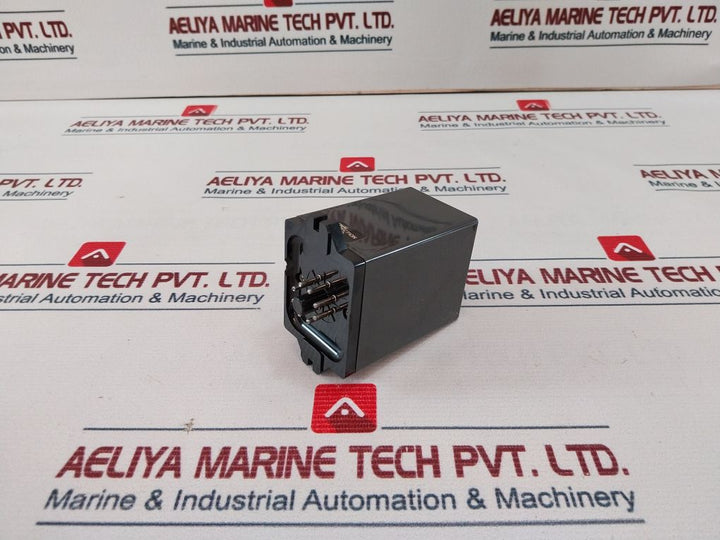 Omron Stp-nm Subminy Timer 100 Vac