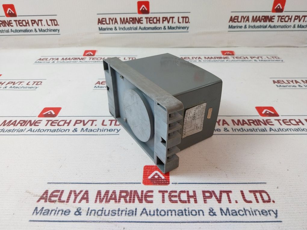 Omron Sys-f Miny Timer 100/110V