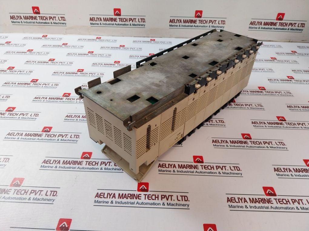 Omron Sysmac C200He/Cpu11/Id212/Od211/Pd024 Programmable Controller 24V Dc