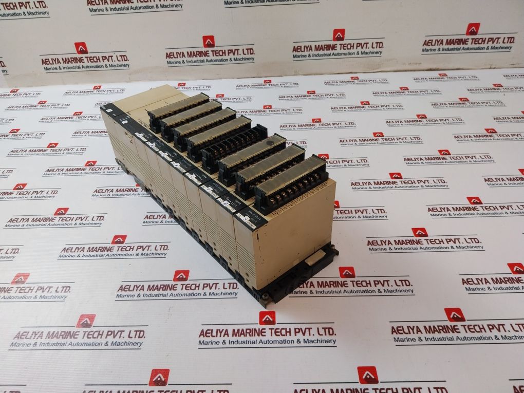 Omron Sysmac C200He/Cpu11/Id212/Od211/Pd024 Programmable Controller 24V Dc