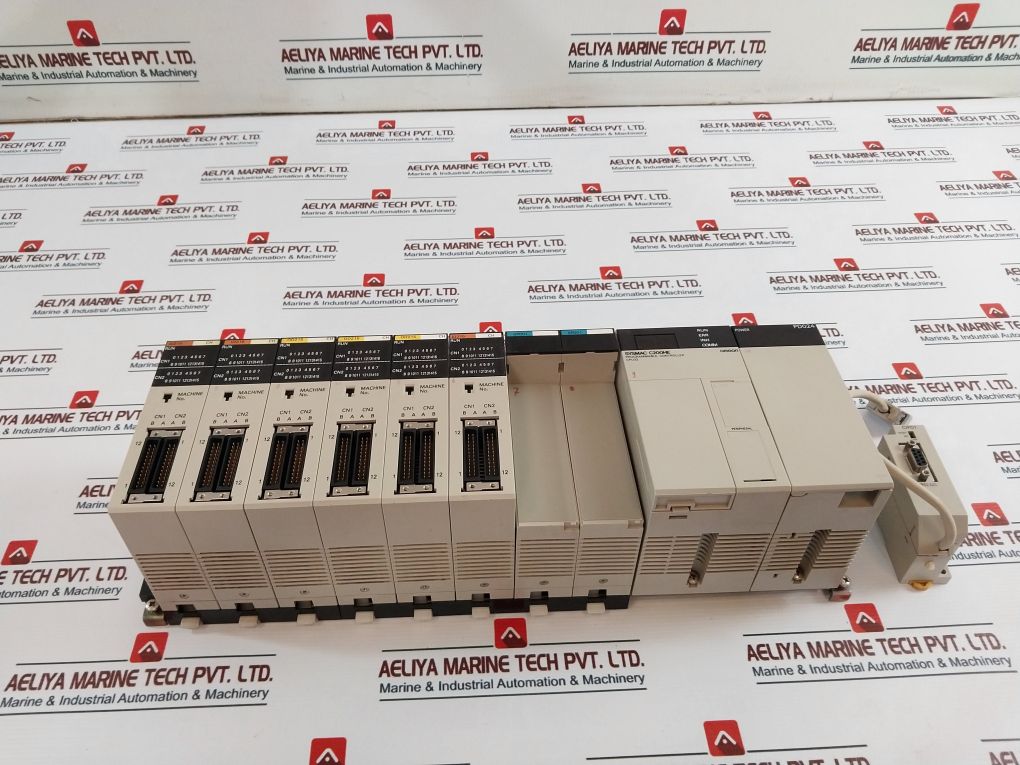 Omron Sysmac C200He/Id215/Od215/Sp001/Cpu32/Pd024 Programmable Controller 24V Dc