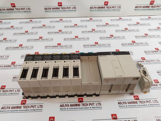 Omron Sysmac C200He/Id215/Od215/Sp001/Cpu32/Pd024 Programmable Controller 24V Dc