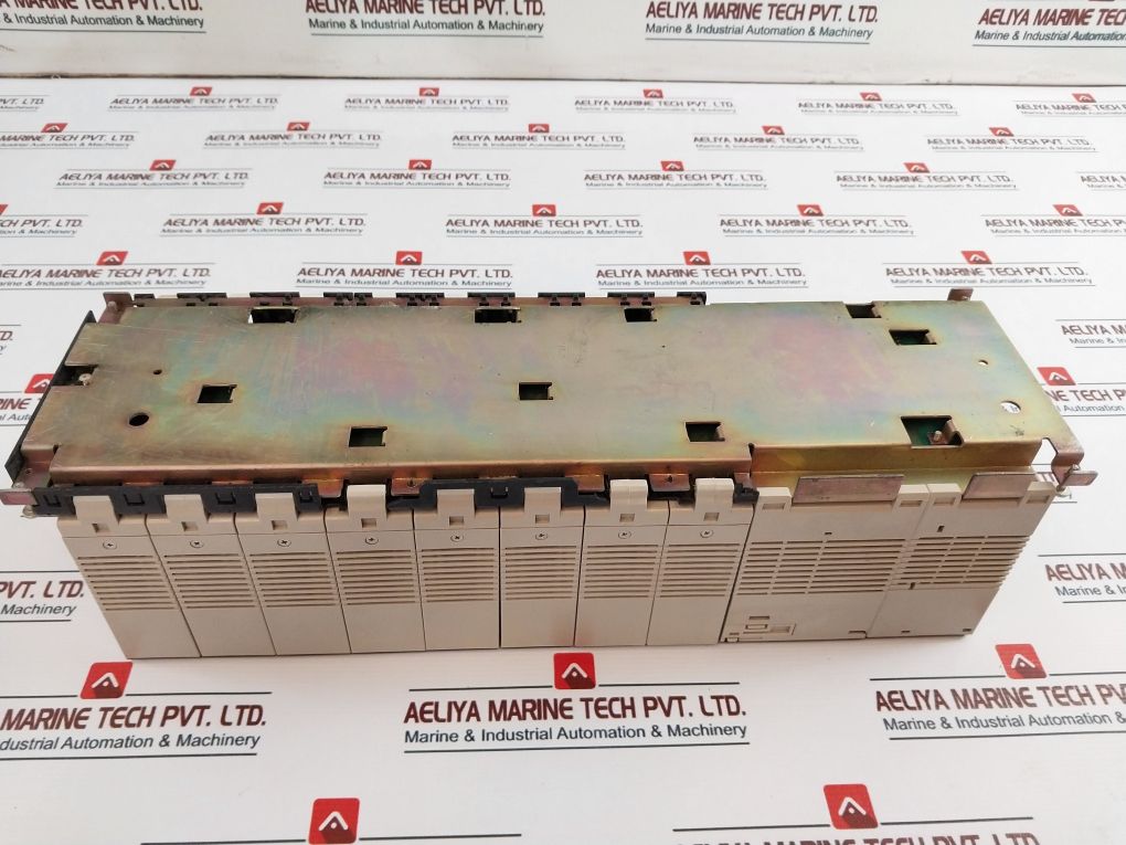 Omron Sysmac C200He/Id215/Od215/Sp001/Cpu32/Pd024 Programmable Controller 24V Dc