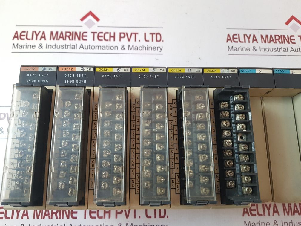 Omron Sysmac C200Hs+Cpu03+Id212+Oc224+Sp001 Programmable Controller