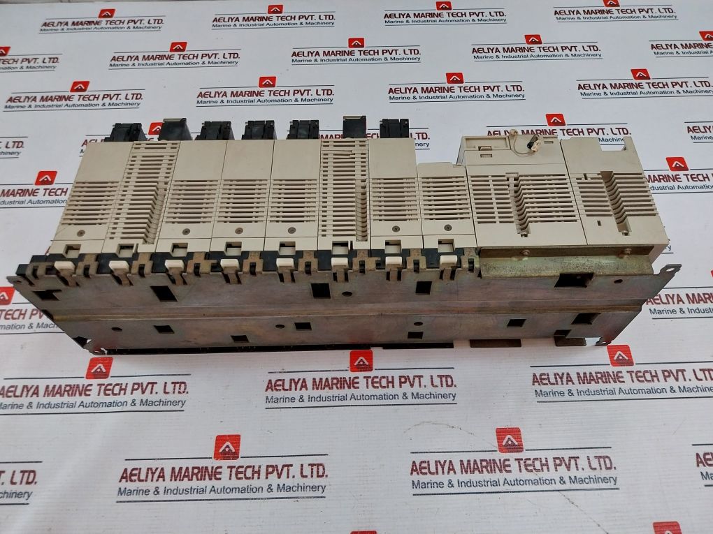 Omron Sysmac Cs1G Programmable Controller 200/240 V