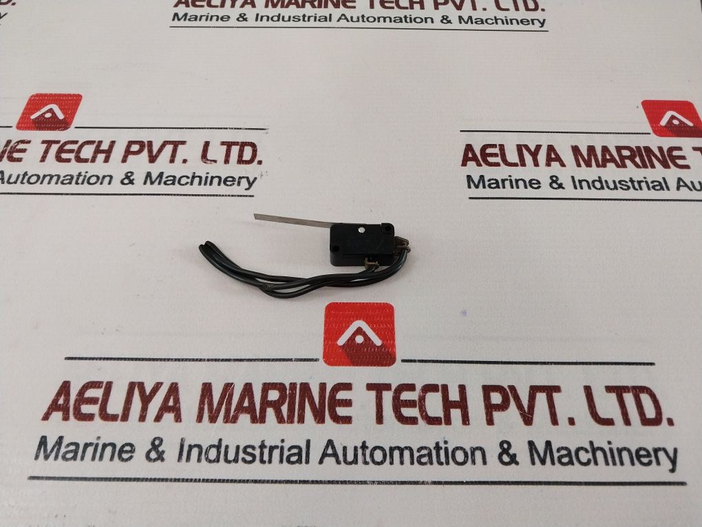 Omron V-15Fl111-1A Switch