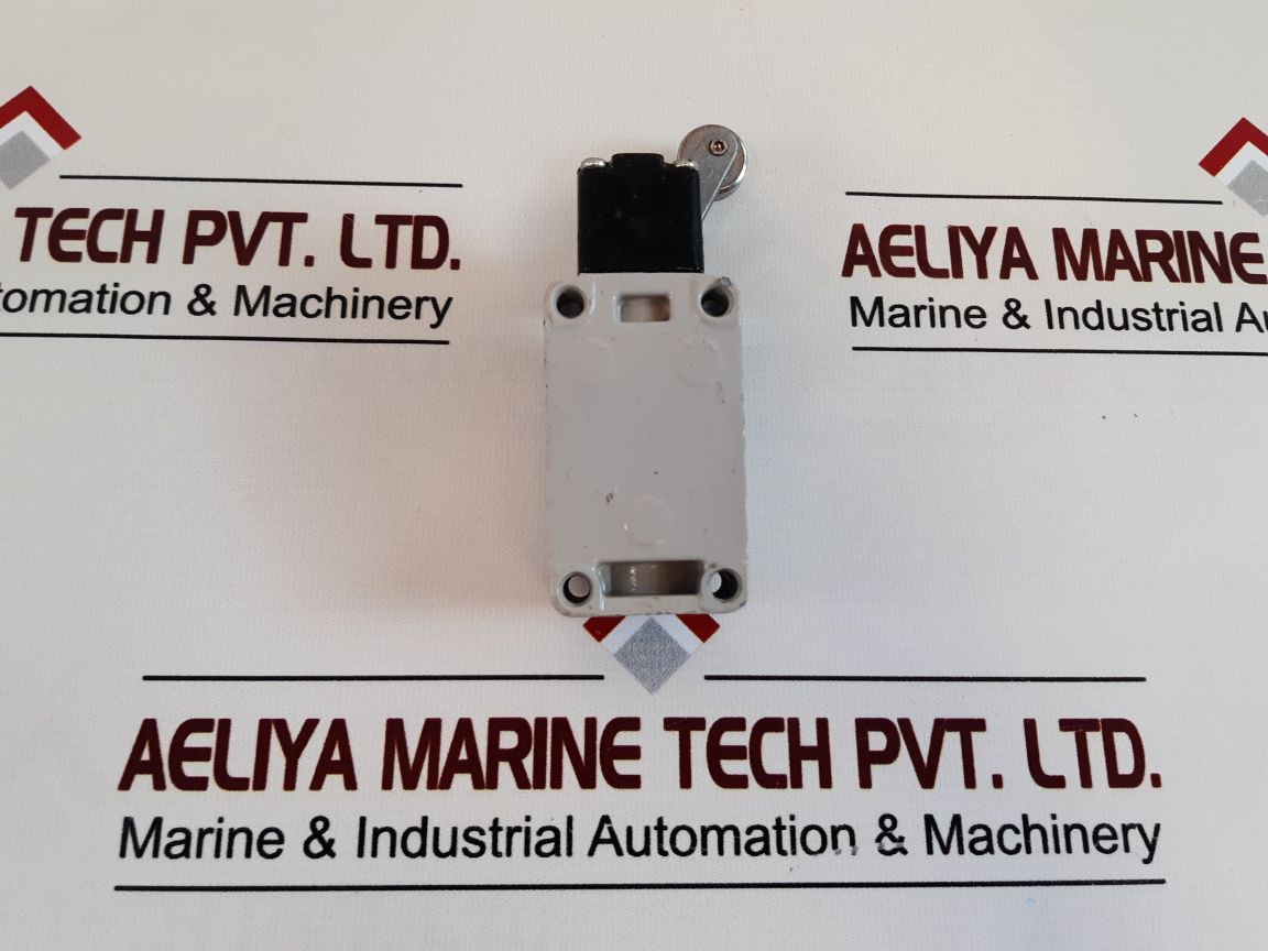 Omron Wlca2-2 Limit Switch Free Shipping By Express