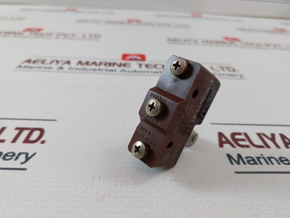 Omron X-10Gw22-b5 Microswitch 10A 125Vdc 3A 250Vdc