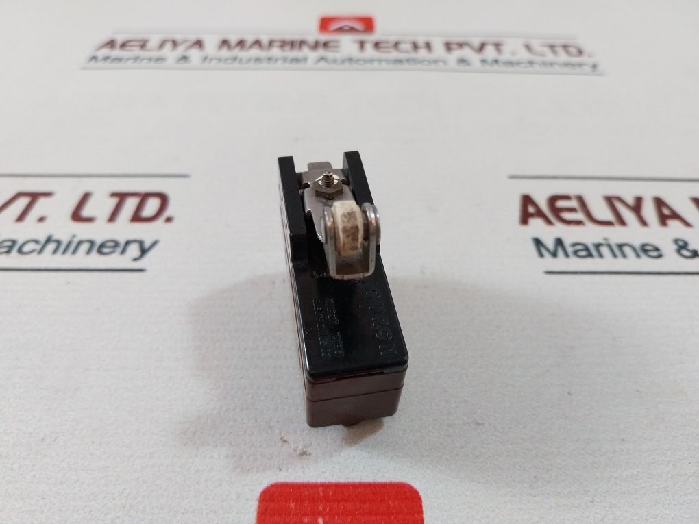 Omron X-10Gw22-b5 Microswitch 10A 125Vdc 3A 250Vdc