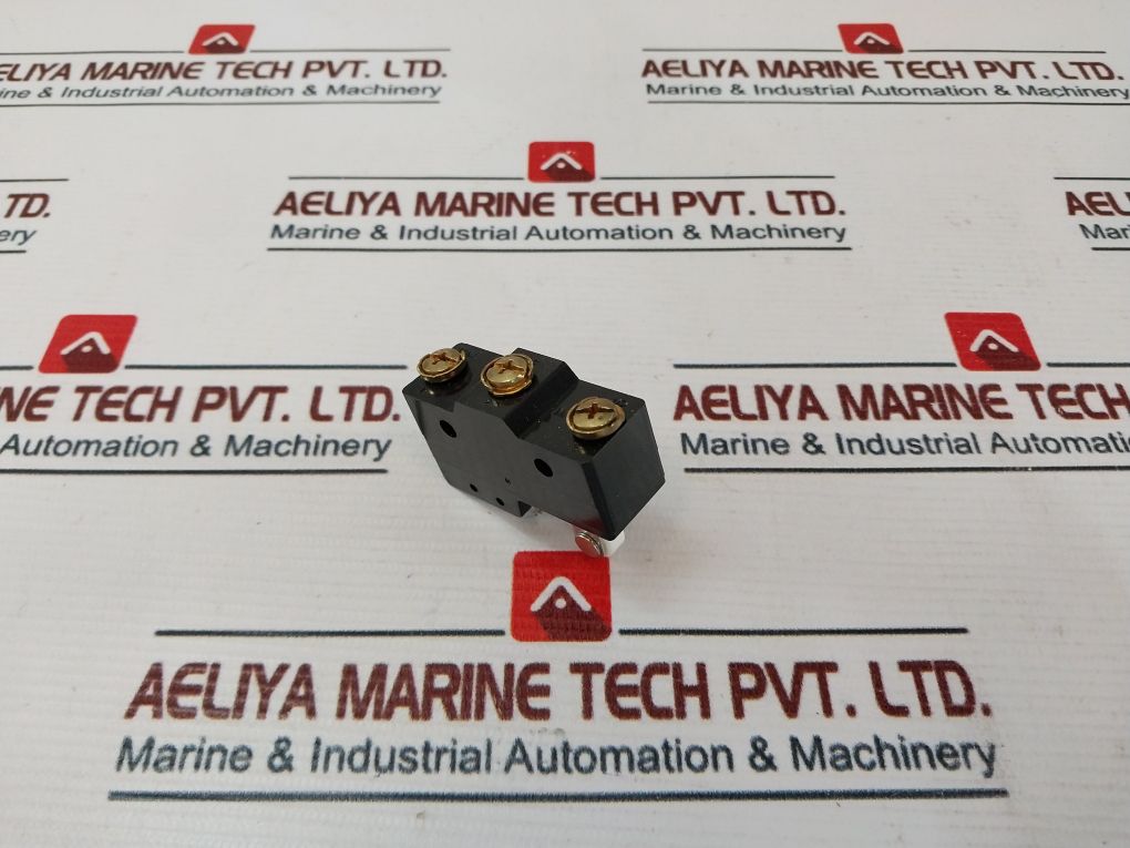 Omron Z-15Gm22-b Micro Switch