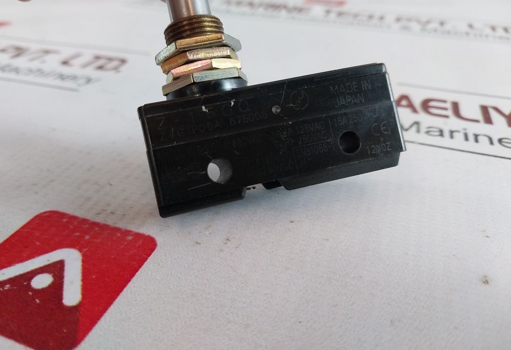 Omron Z-15Gq Limit/Snap Switch Z4G1P05A 675008