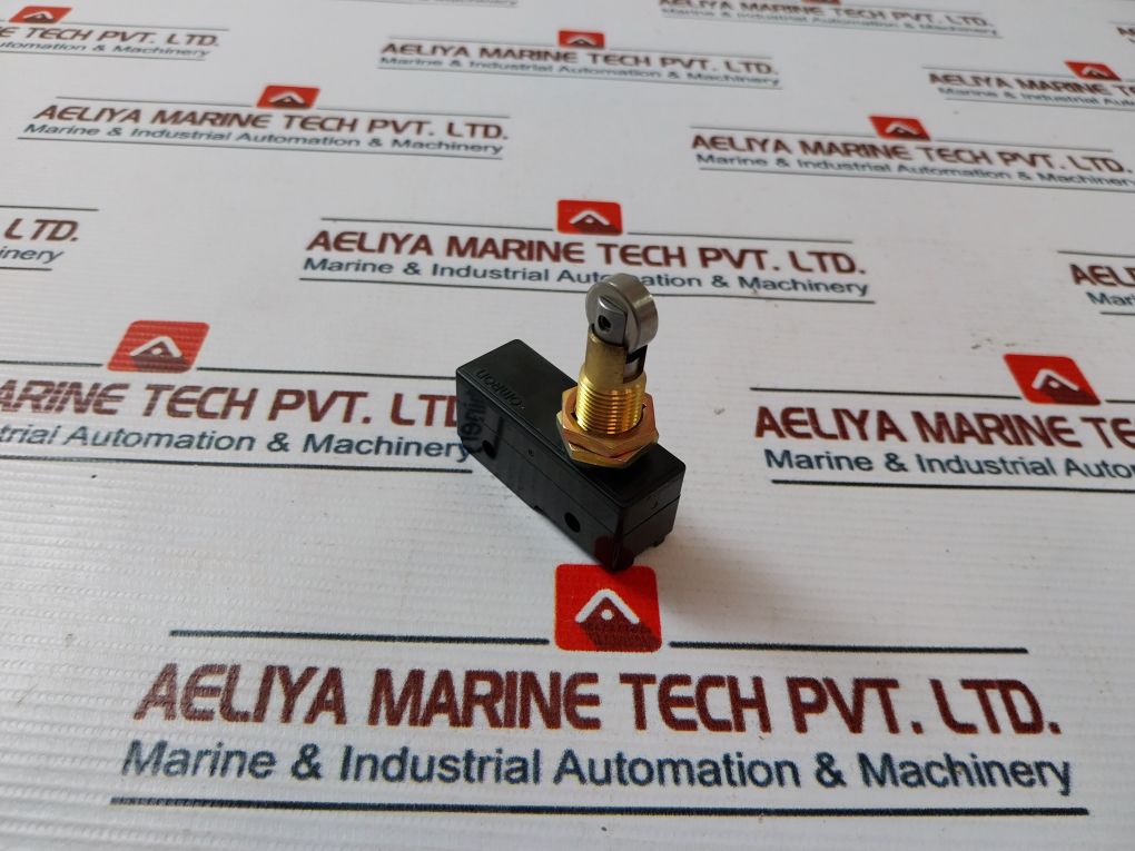 Omron Z-15Gq22 Limit Switch 15A 250V~