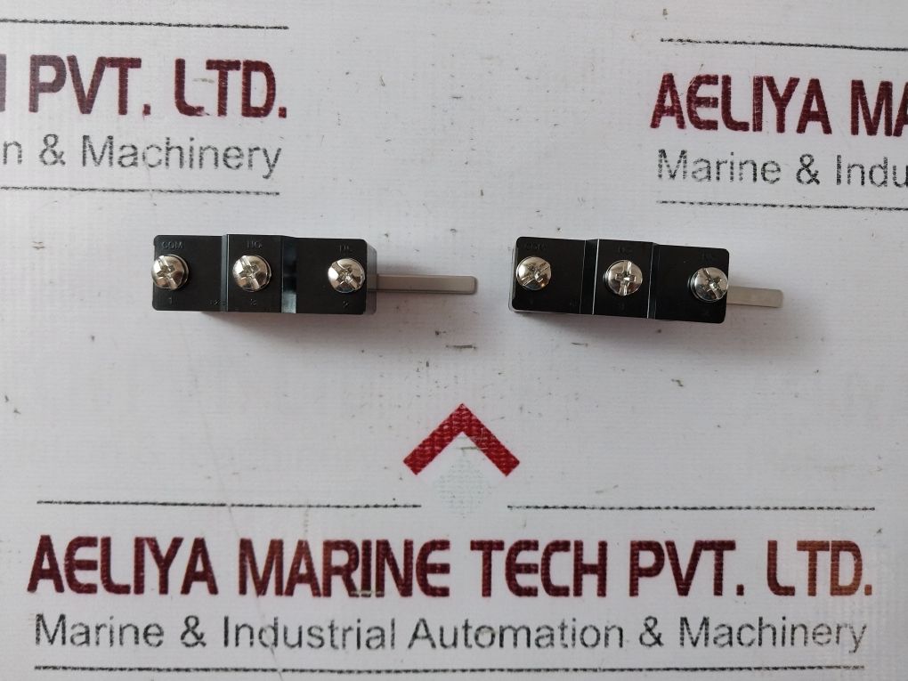 Lot Of 2X Omron Z-15Gw-b Micro Switch