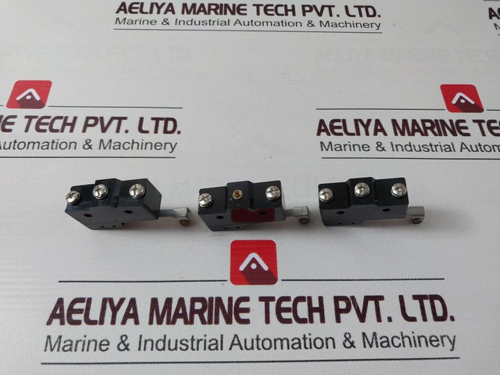 Lot Of 3X Omron Zl-15Ga2L Limit Switch 480Vac
