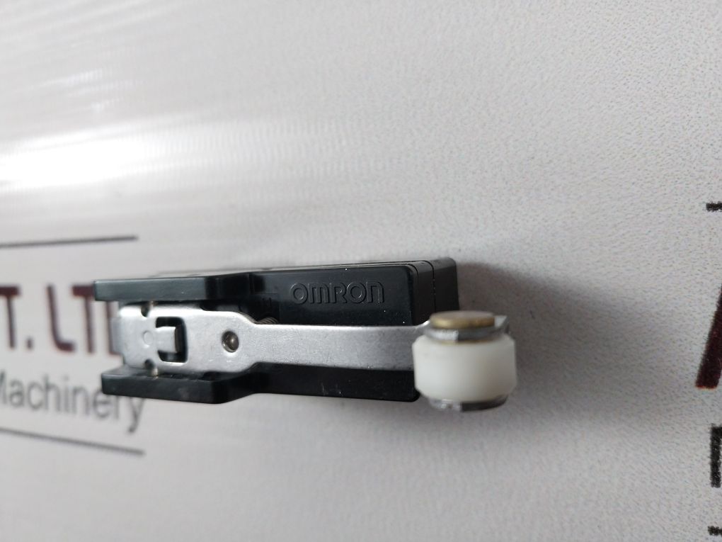 Lot Of 3X Omron Zl-15Ga2L Limit Switch 480Vac