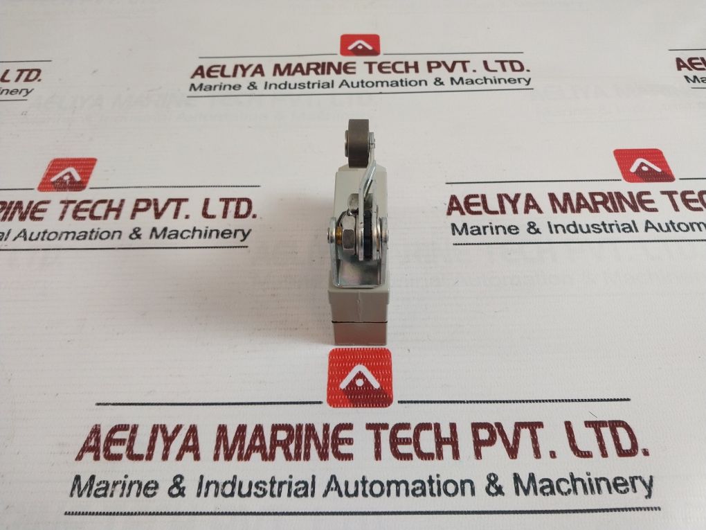 Omron Ze-qa2-2 Limit Switch