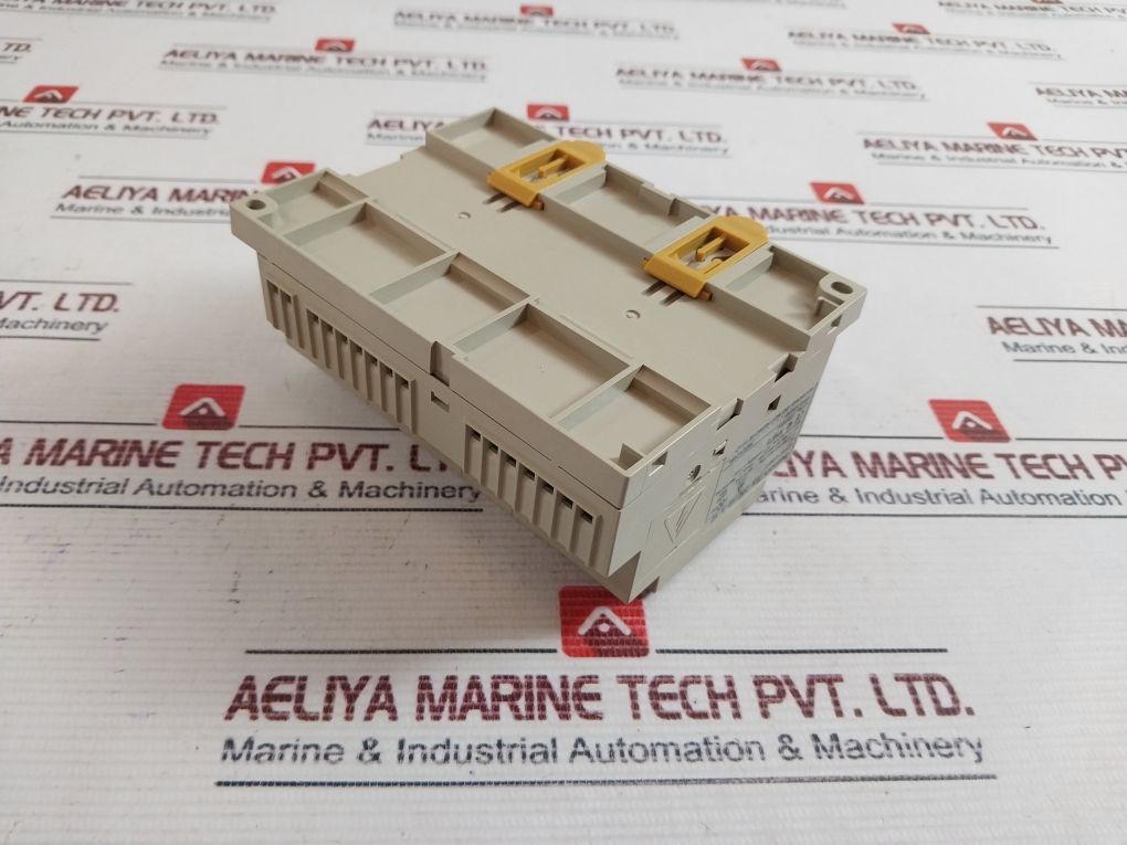 Omron Zen-20C1Ar-a-v2 Programmable Relay Cpu Unit 100-240 Vac