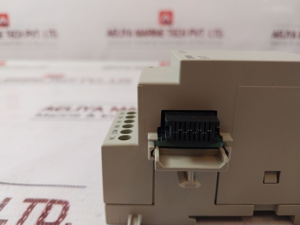 Omron Zen-8E1Dt Programmable Relay Expansion Input/Output Module