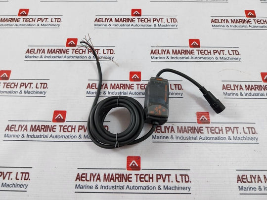 Omron Zx-lda11 Smart Sensor Laser Measurement Amplifier