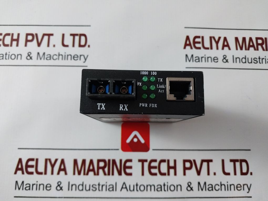 Op-ecm13111-0.5 Ethernet Media Converter
