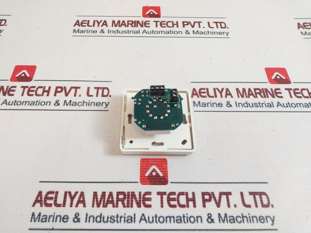 Optimus Av-4V Attenuator Wallsocket