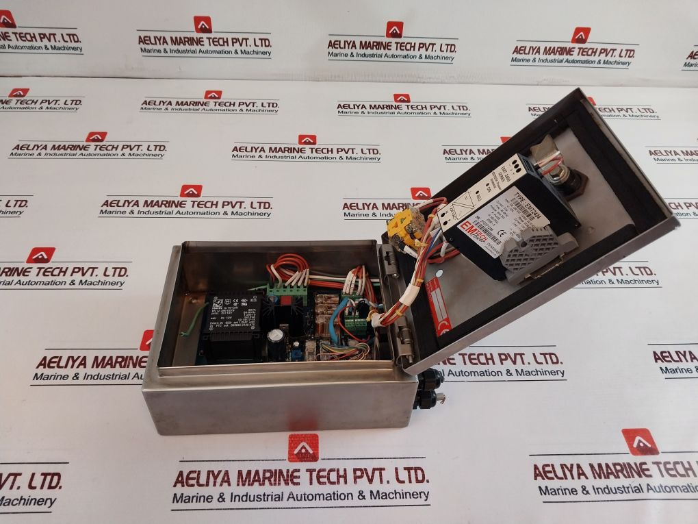 Orlaco 0504760 Camera Control Box 110-240Vac 45-65Hz