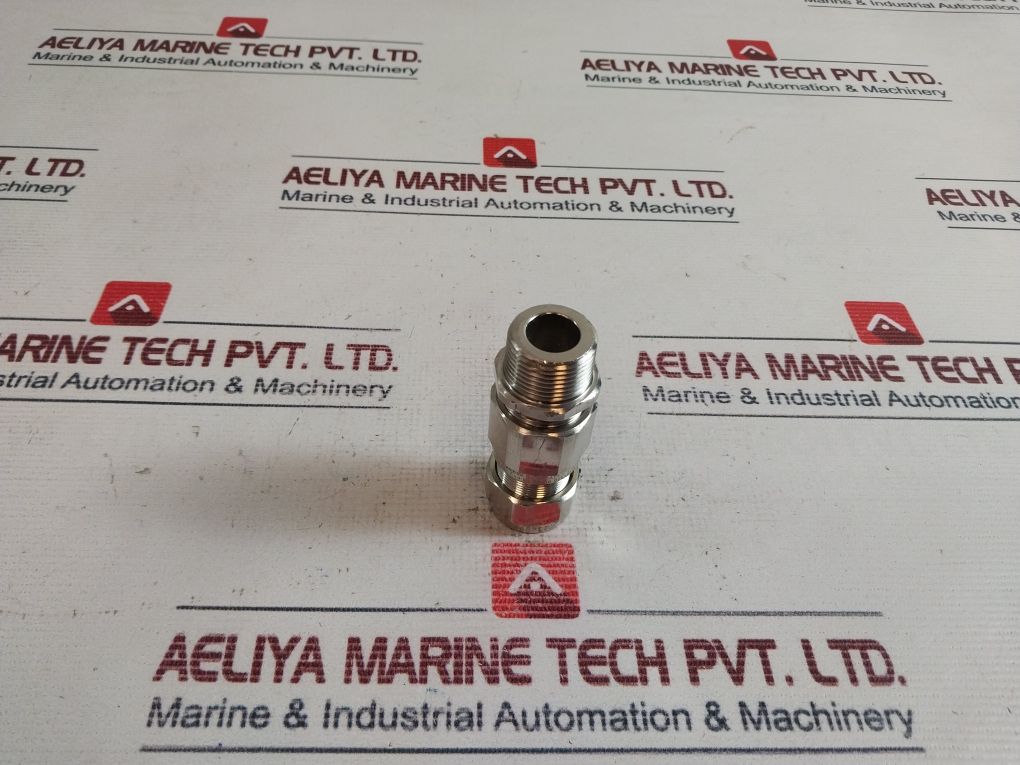 Oscg Npt 34” Cable Gland Brass Nickel