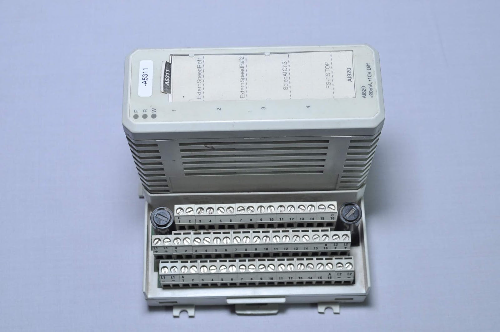 Abb ai820 analog input module - 3bse008544r1