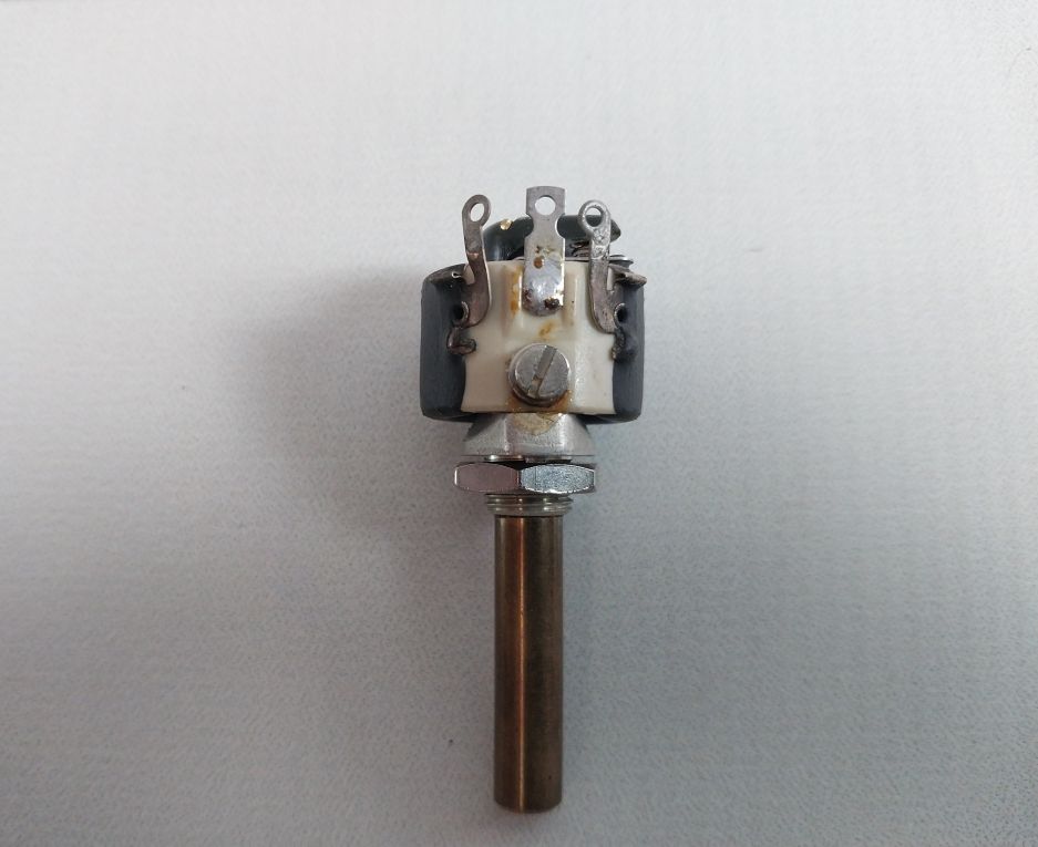 P4 2K2±10% U3 Wm110 Potentiometer