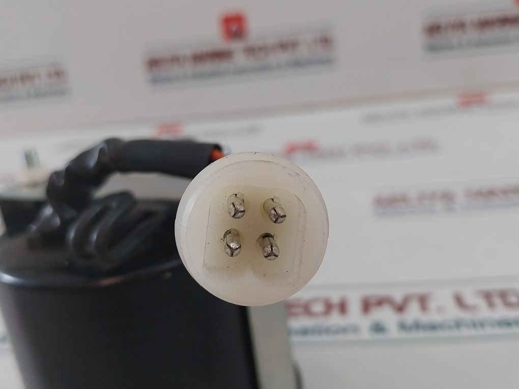 P=129 0-40 X100 Rpm Electronic Tachometer