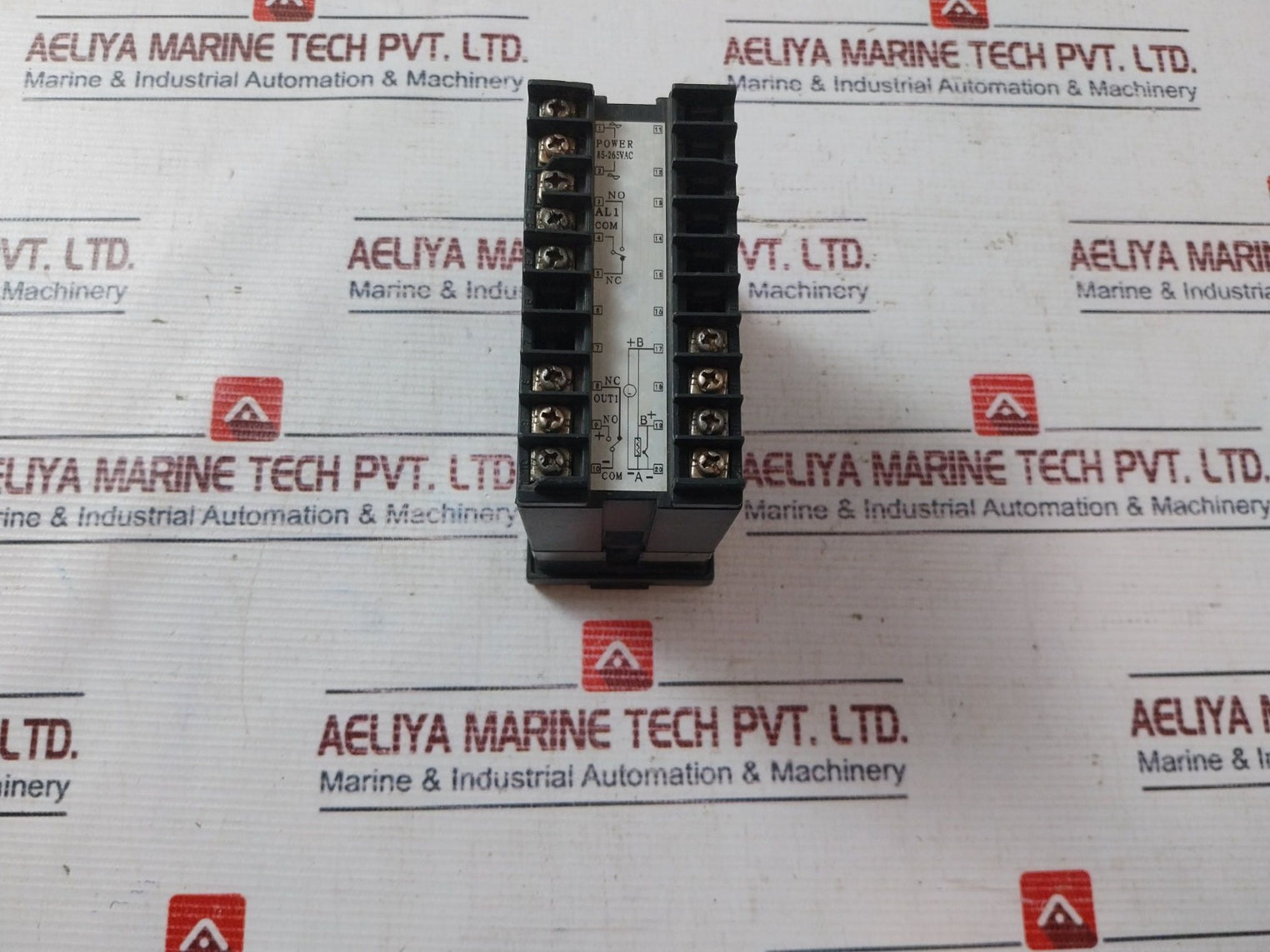 Pan-globe P908-301-010-000 Temperature Controller 85-265 Vac 0-1600°C