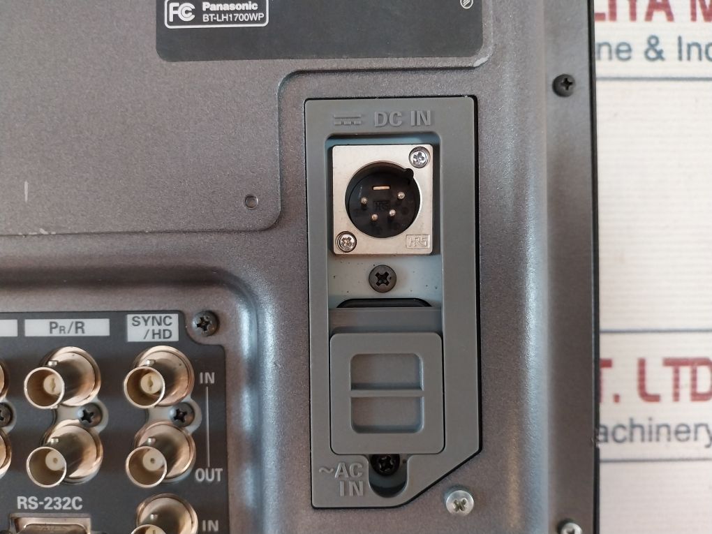 Panasonic Bt-lh1700Wp Lcd Monitor