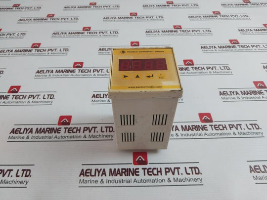 Pantech Instruments 882 P Universal Indicator & Controller 24Vdc