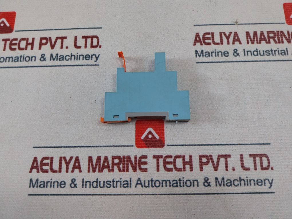 Paramount S2-d Plug In Relay Socket