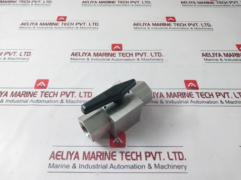 Parker 16F-b12Ls2-bn-ss Ball Valve 1 In Fnpt Connections 4000 P