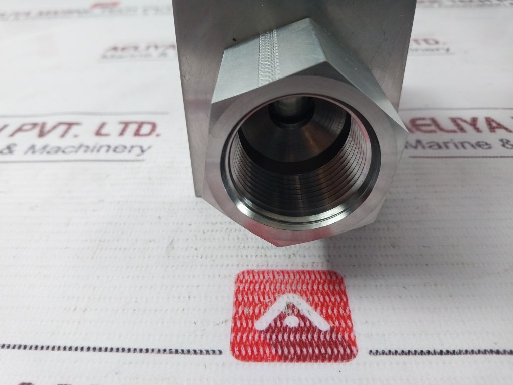 Parker 16F-b12Ls2-bn-ss Ball Valve 1 In Fnpt Connections 4000 P