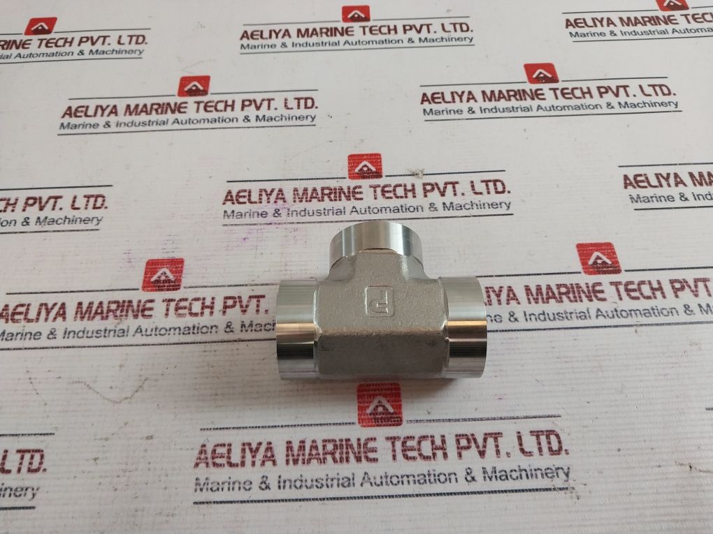 Parker 1 Mmo-ss Stainless Steel Female Pipe Elbow Fpipe-fpipe-fpipe Tee