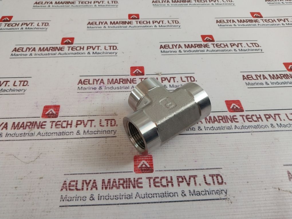 Parker 1 Mmo-ss Stainless Steel Female Pipe Elbow Fpipe-fpipe-fpipe Tee