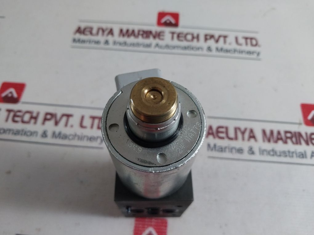 Parker 3000 Psi Max-t Hydraulic Valve