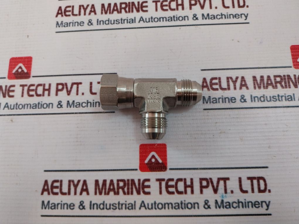 Parker 316 Pipe Fitting Flr Swivel Nut, Sst