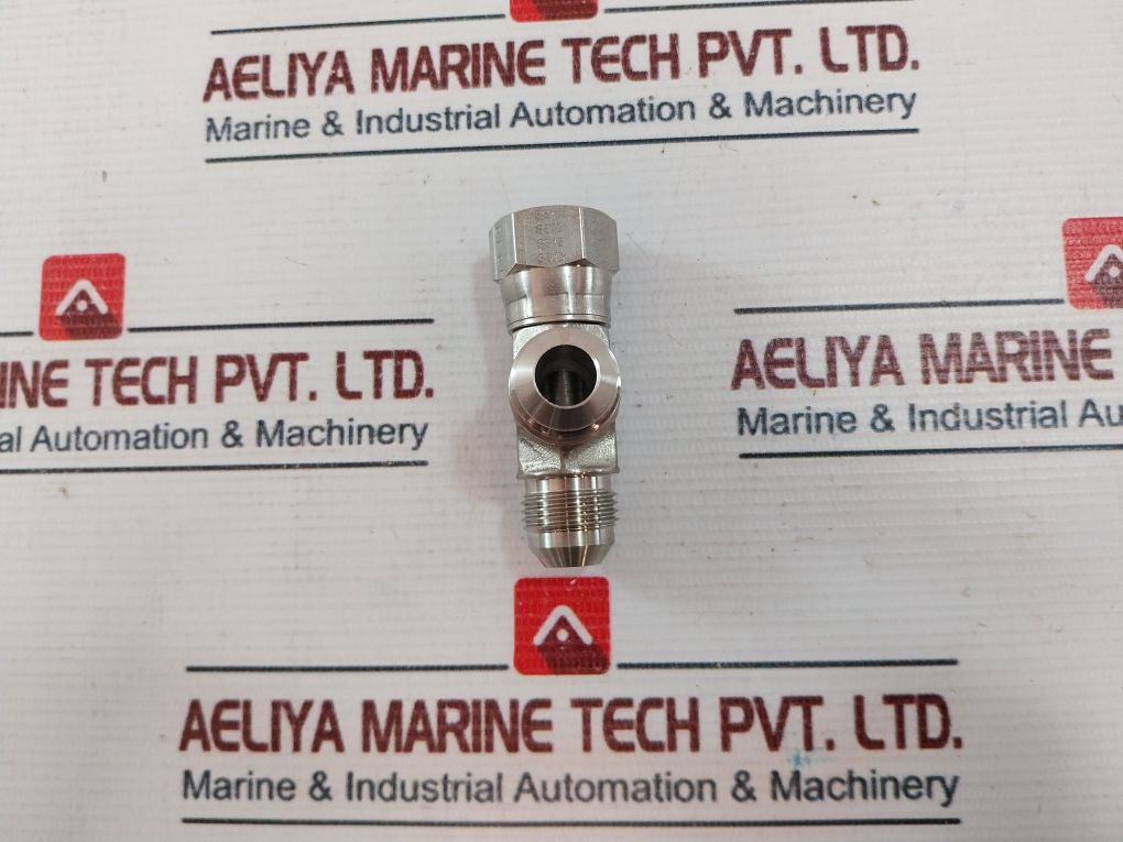 Parker 316 Pipe Fitting Flr Swivel Nut, Sst