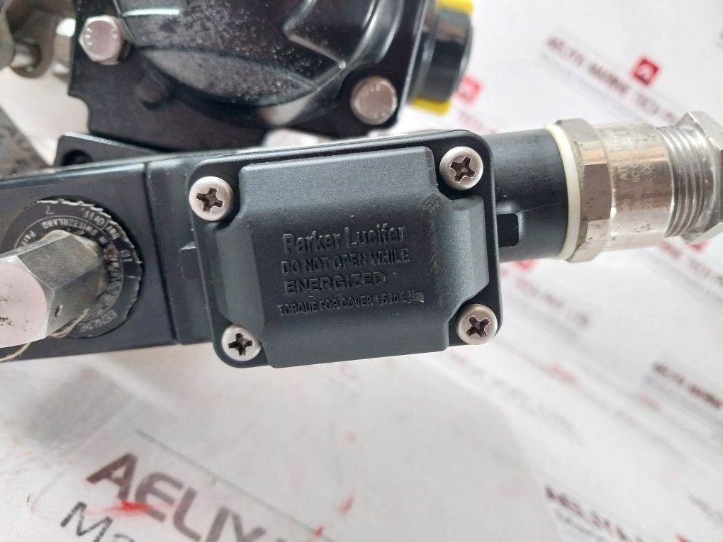 Parker 341Z322Tnml,495905C2 With Hp-63 Double Acting And 10K 40A Sus316L Yc2035