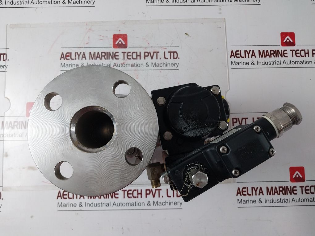 Parker 341Z322Tnml,495905C2 With Hp-63 Double Acting And 10K 40A Sus316L Yc2035