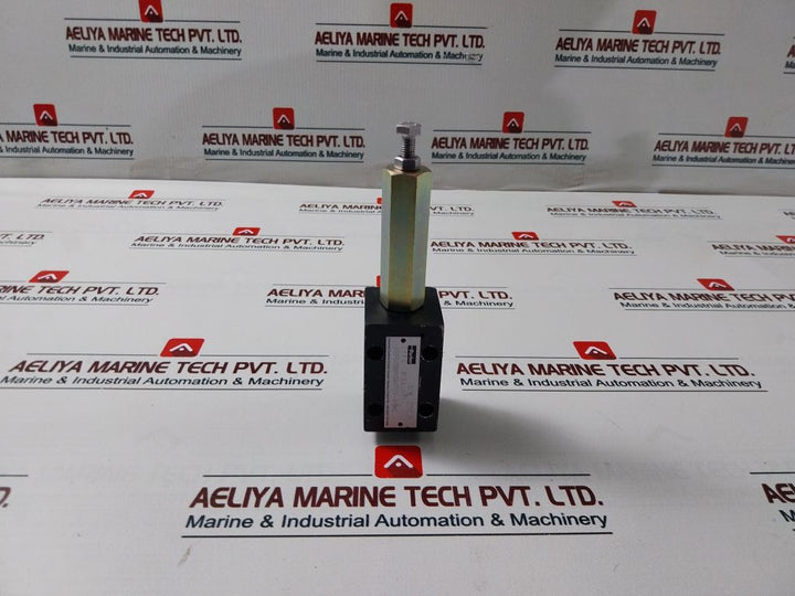Parker 41088003 Direction Control Valve 