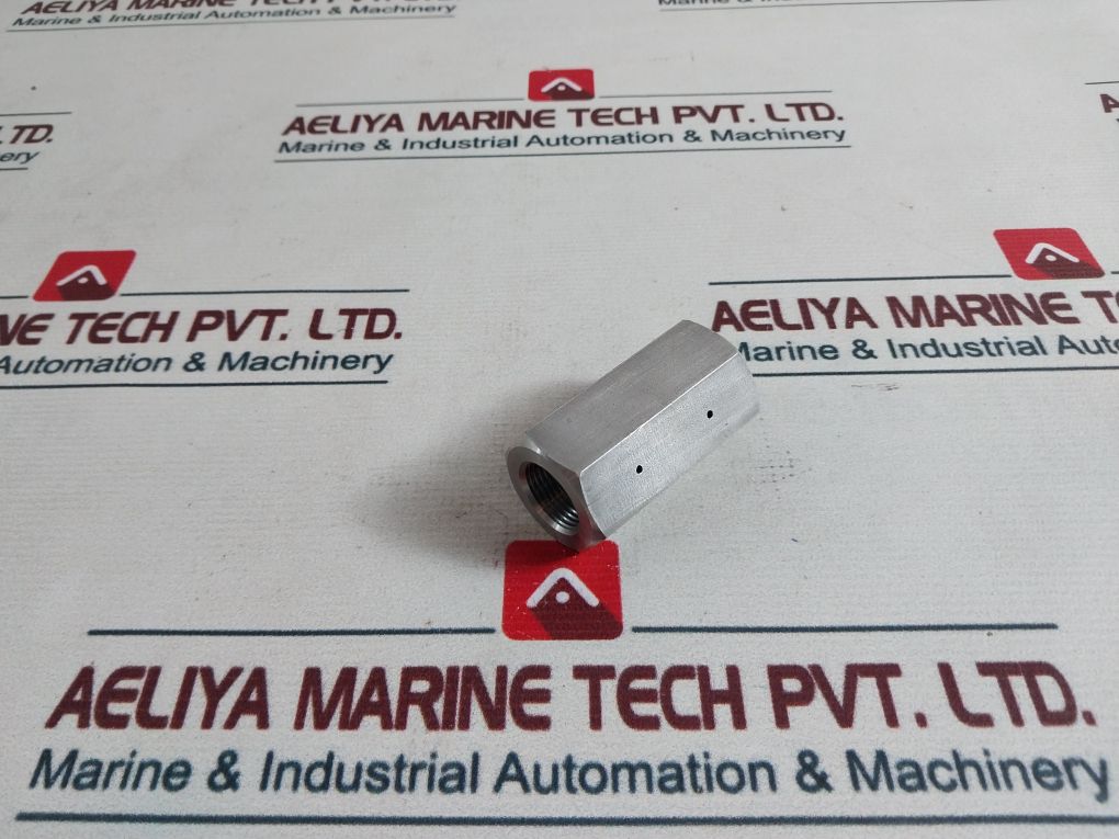 Lot Of 10X Parker 5Y5Y-9-9C Straight Medium Pressure 20K Psi