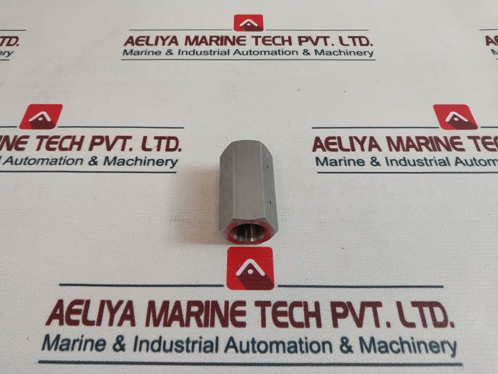 Parker 5Y5Y-9-9C Straight Medium Pressure 916