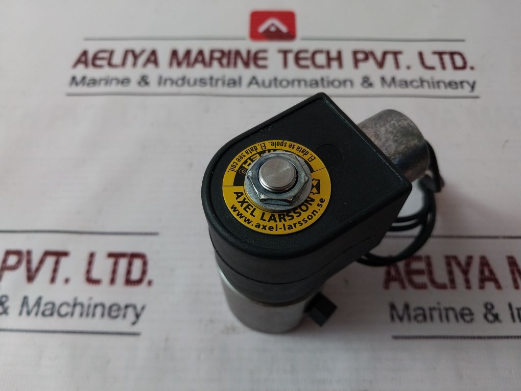 Parker 7C111B2 37 1Shf7 3-way Haydraulic Solenoid Valve