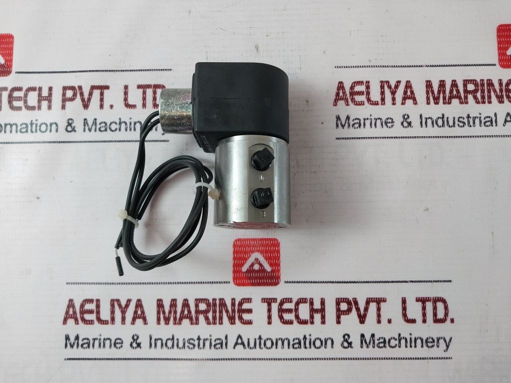 Parker 7C111B2 37 1Shf7 3-way Haydraulic Solenoid Valve