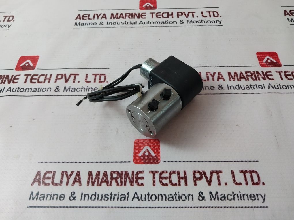 Parker 7C111B2 37 1Shf7 3-way Haydraulic Solenoid Valve